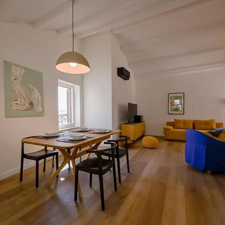 Radiant And Trendy Downtown Appartement Rovinj